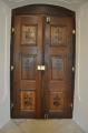 Restaurované dveře vedoucí z
kostela do sakristie.